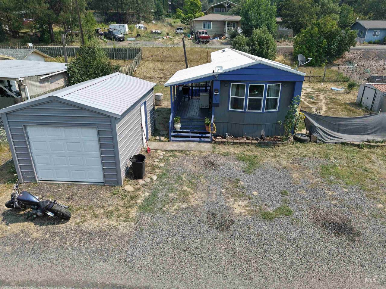 110 Front St - Photo 1