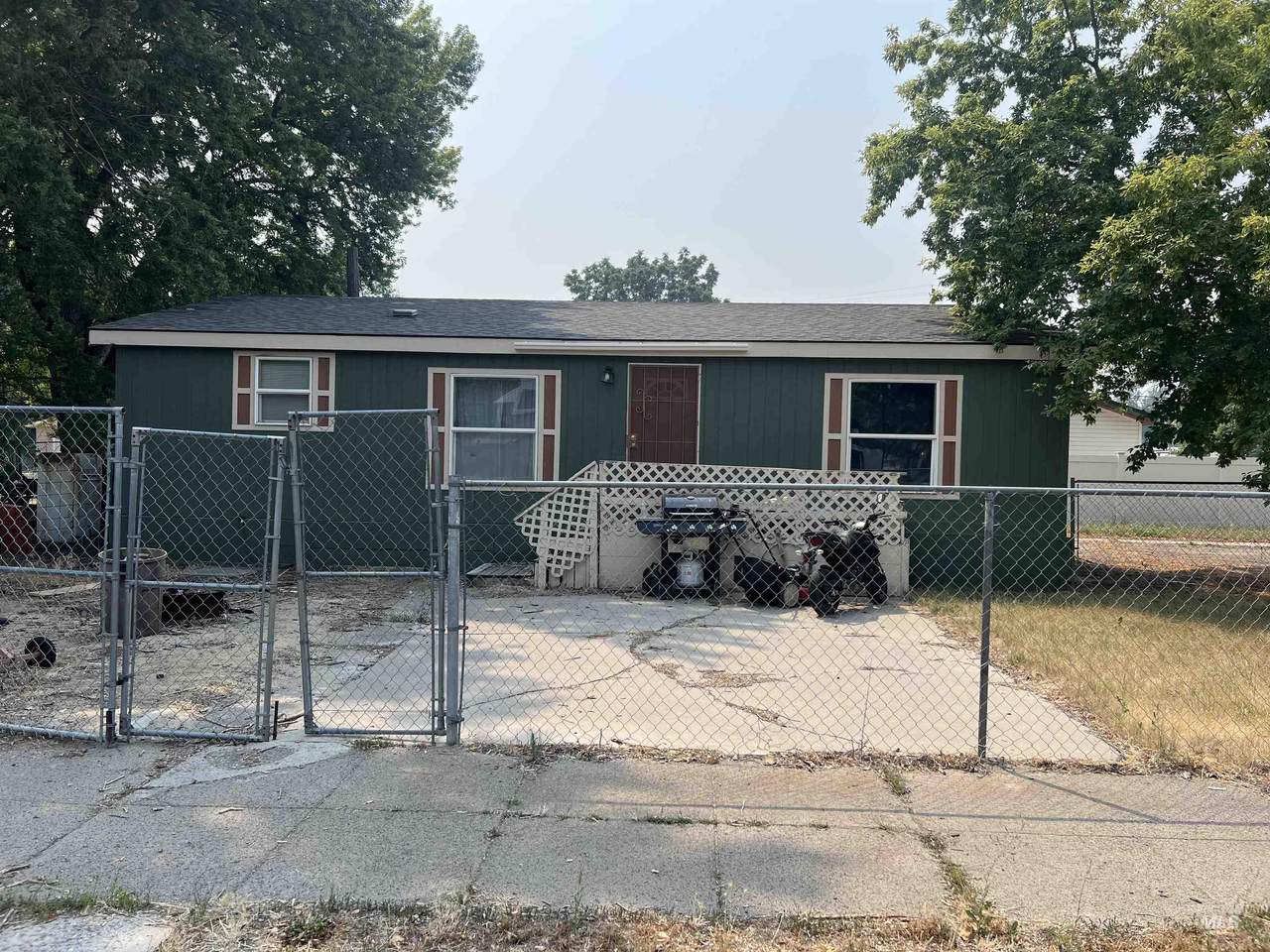 803 Liberty - Photo 1