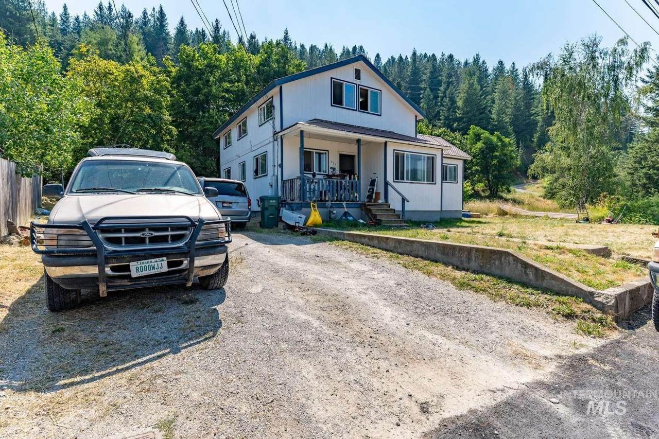 621 Teddy Ave - Photo 1