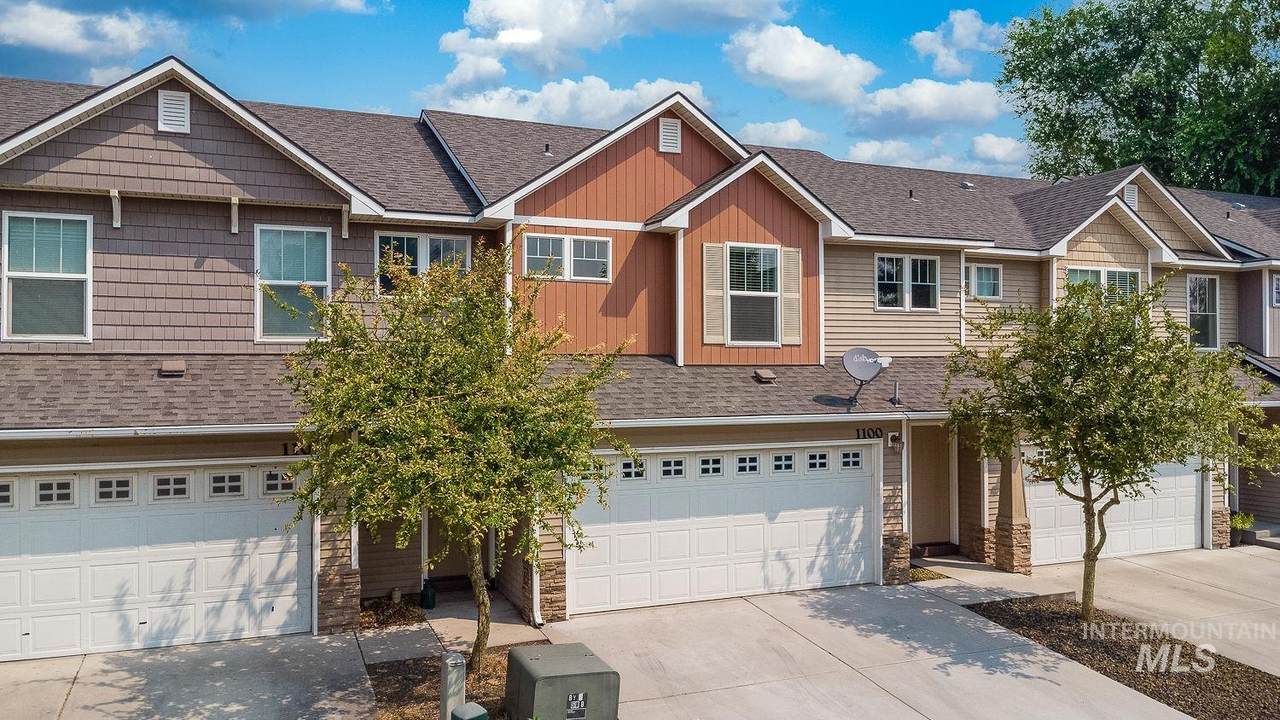 1100 Barberry Pl - Photo 1