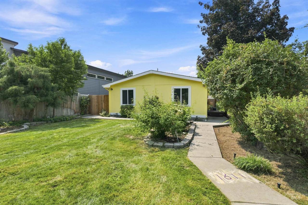 1611 Vermont Avenue - Photo 1