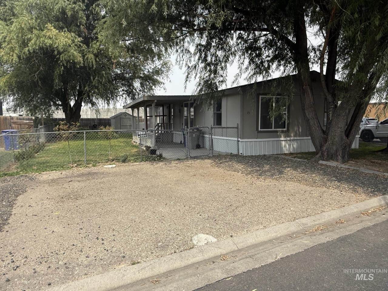 5015 Ustick Rd - Photo 1