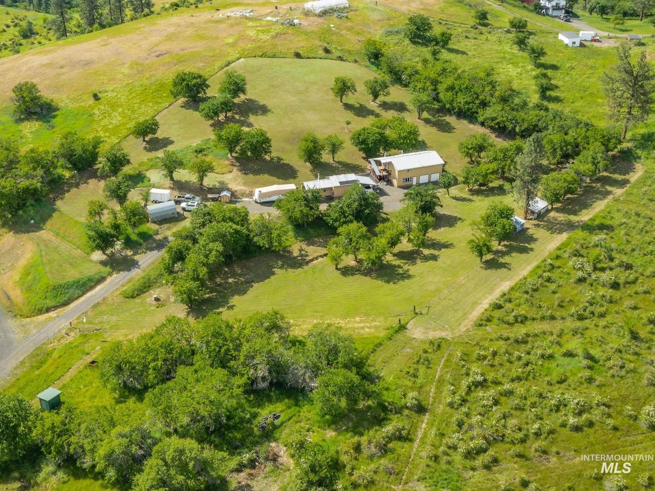 216 Ferguson Road - Photo 1