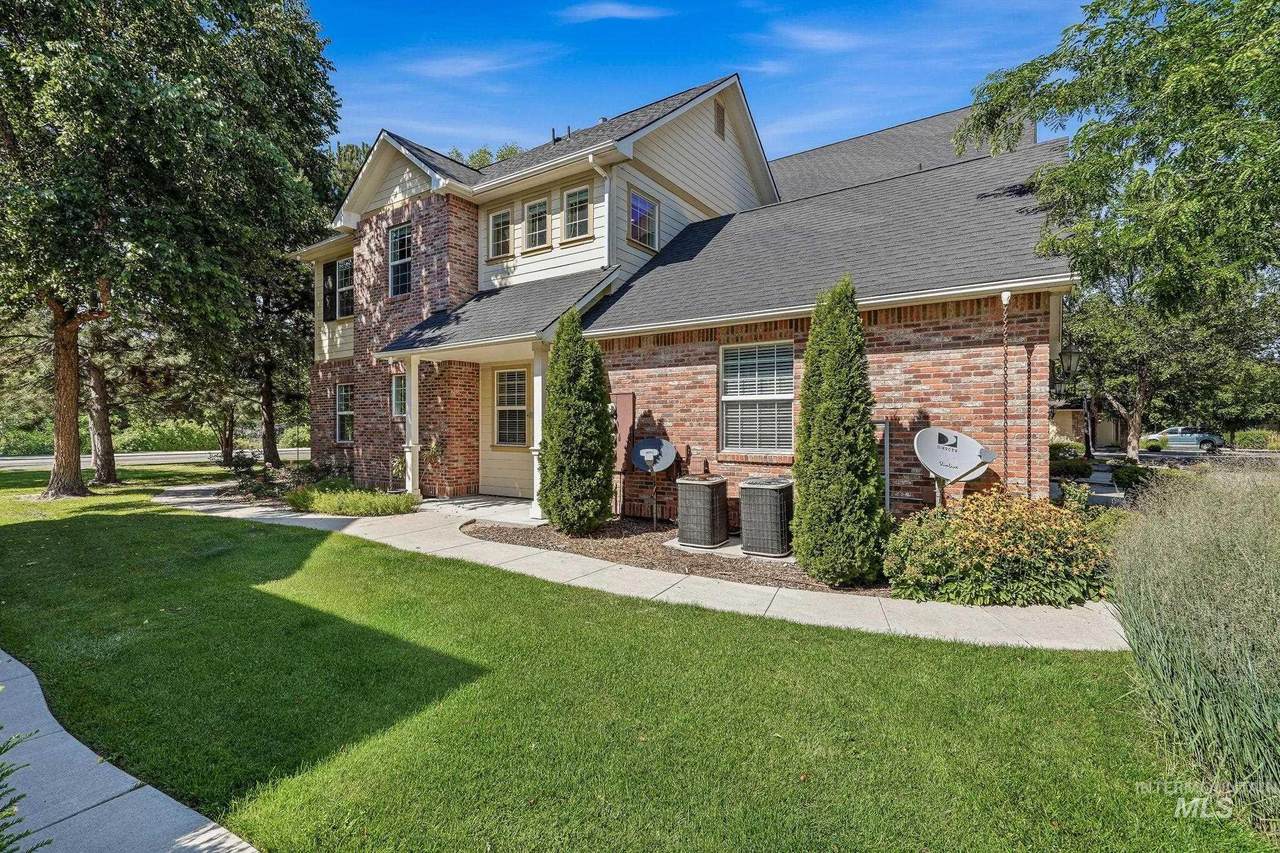 1136 E Winding Creek Dr - Photo 1