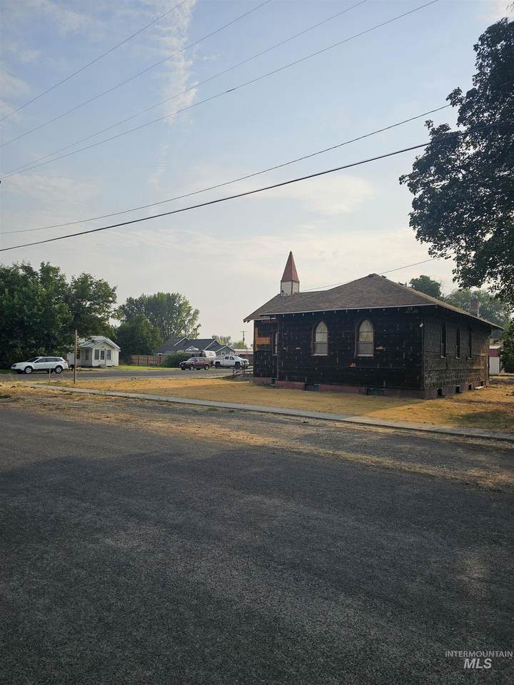 197 2nd Avenue - Photo 1