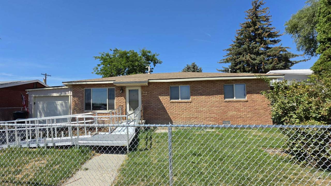 346 Miller Ave - Photo 1