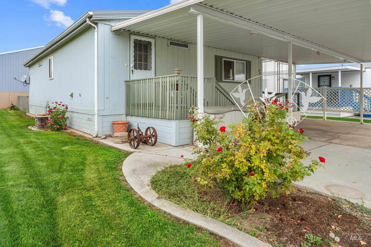 2115 6th Ave - Photo 1