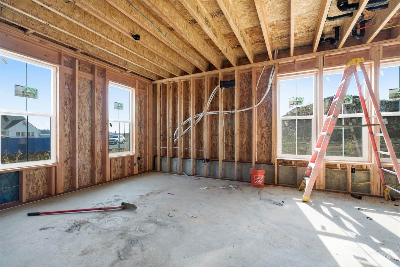 https://bt-photos.global.ssl.fastly.net/imls/1280_boomver_1_98998904-2.jpg