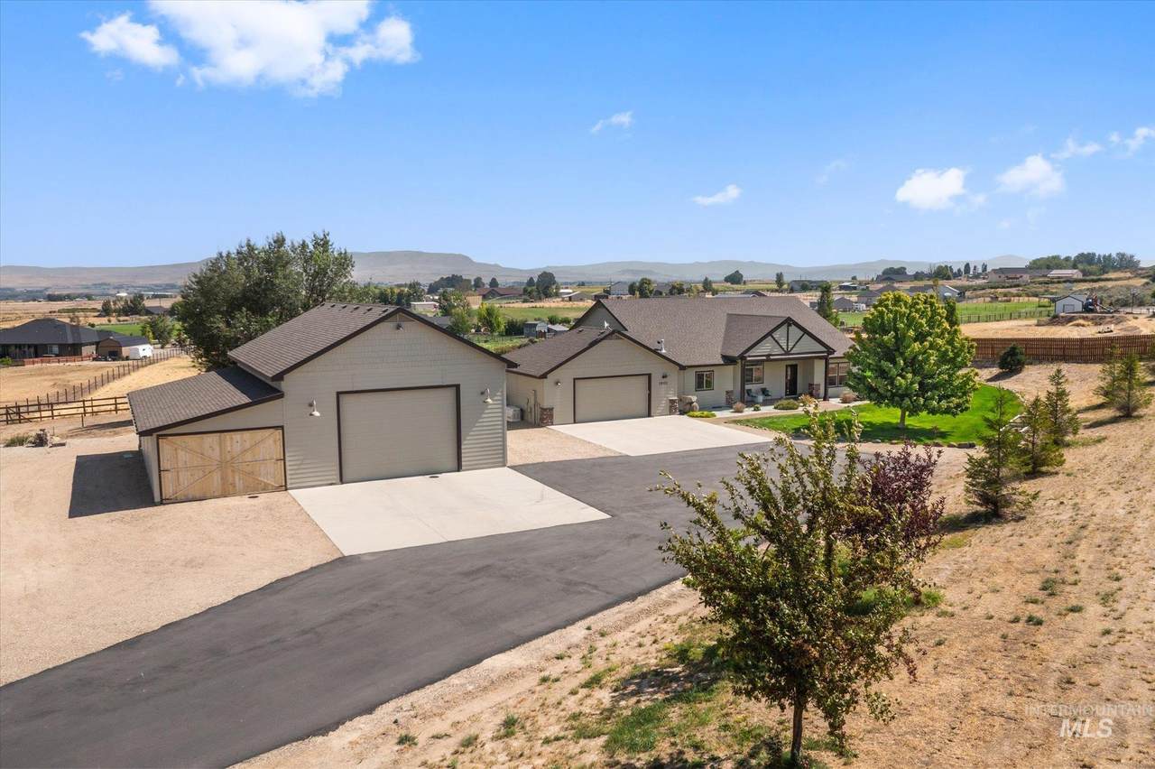 3902 Vista Ridge Ln - Photo 1