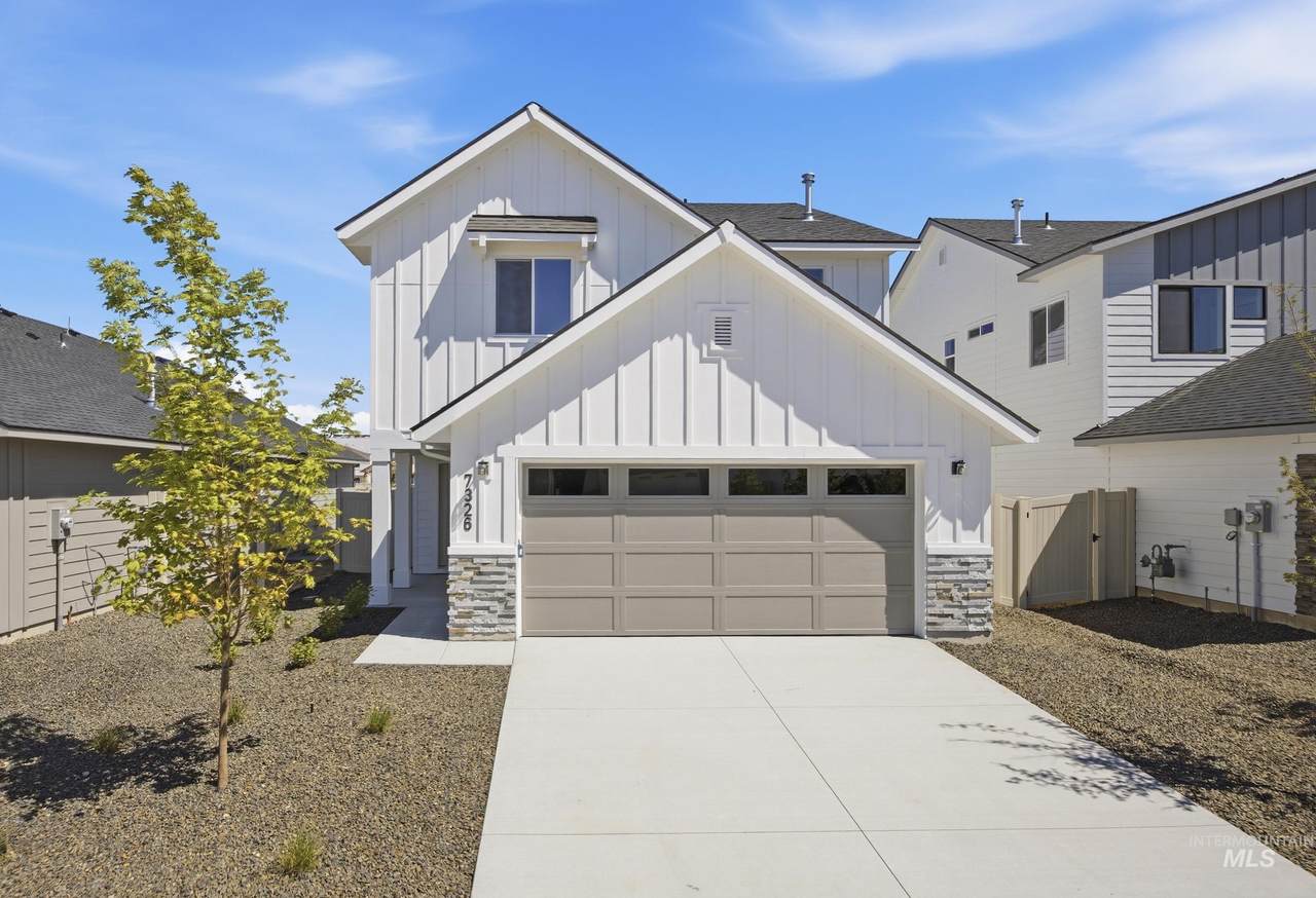 904 Thunderbolt Dr - Photo 1