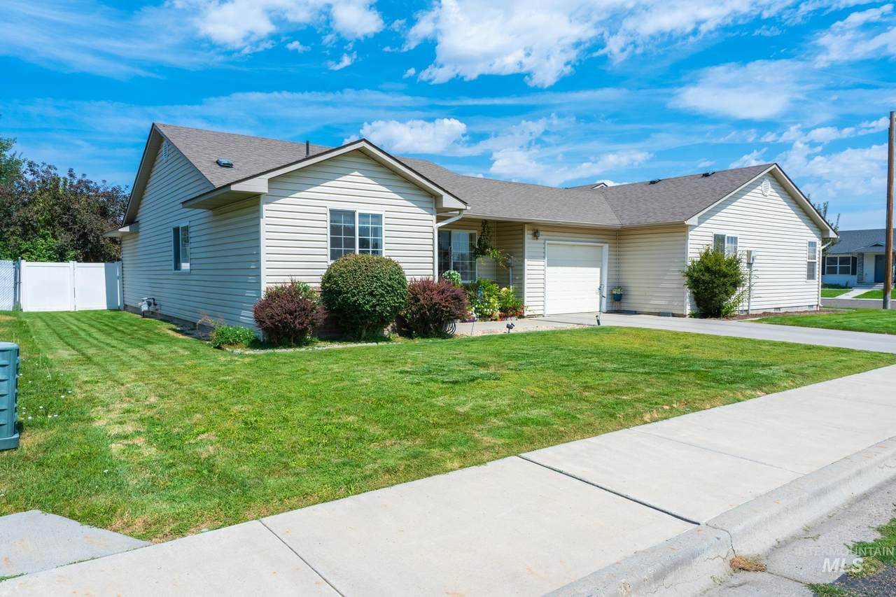 1861 Arcata Way - Photo 1