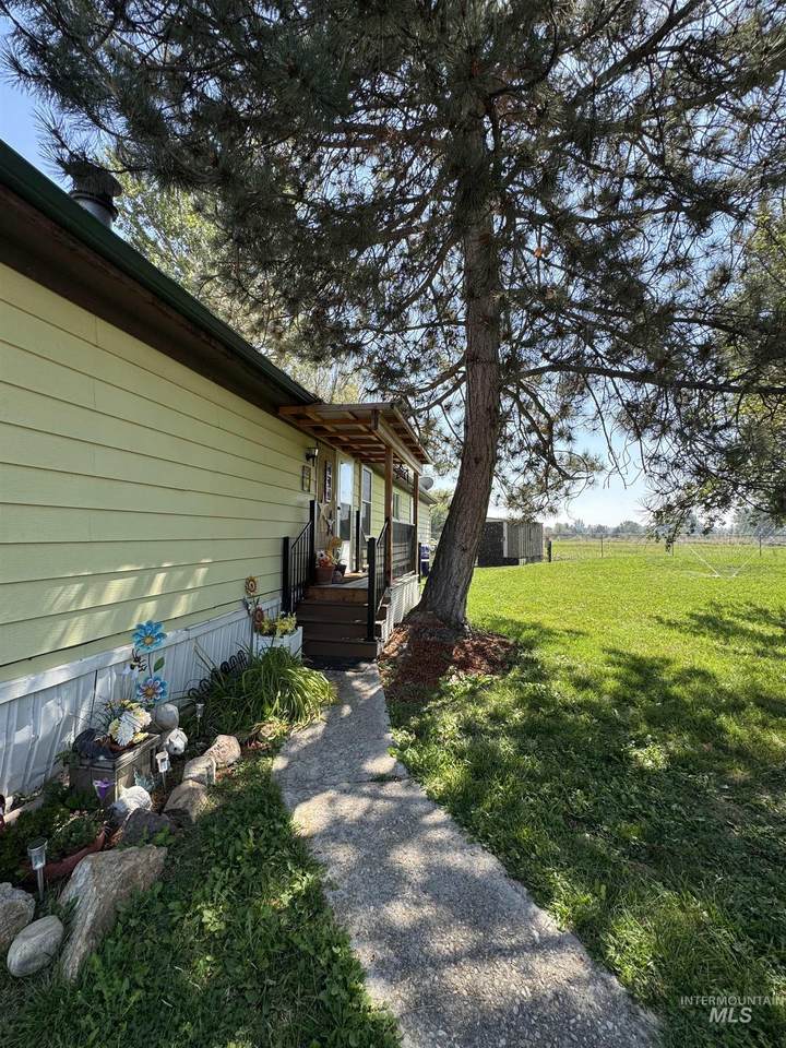 1200 Artesian Rd - Photo 1