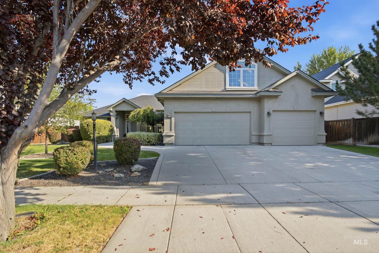 2246 Rattlesnake Dr. - Photo 1
