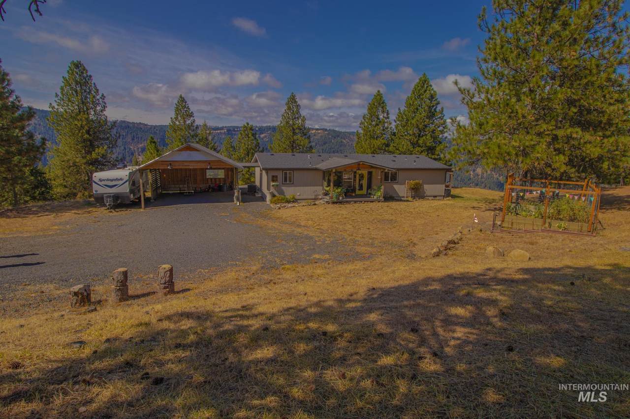 5190 Lakeview Rd - Photo 1