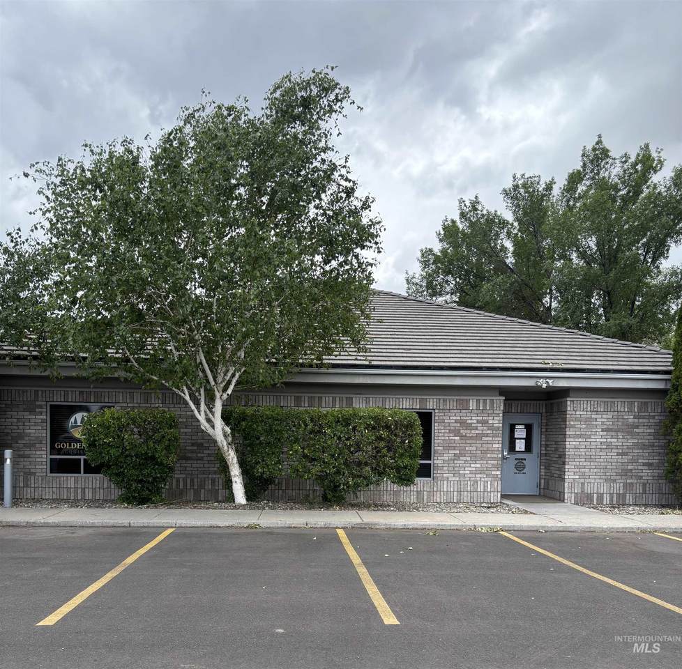 414 Shoup Ave. W. - Photo 1
