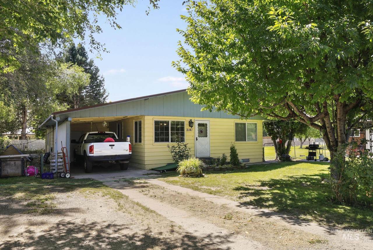 2141 18th Street - Photo 1