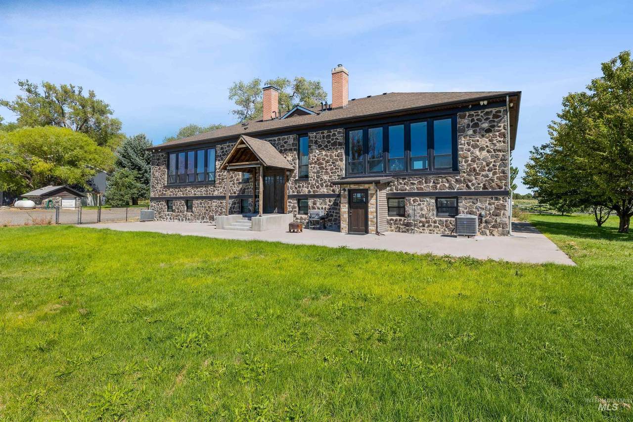 395 Golf Course Road - Photo 1