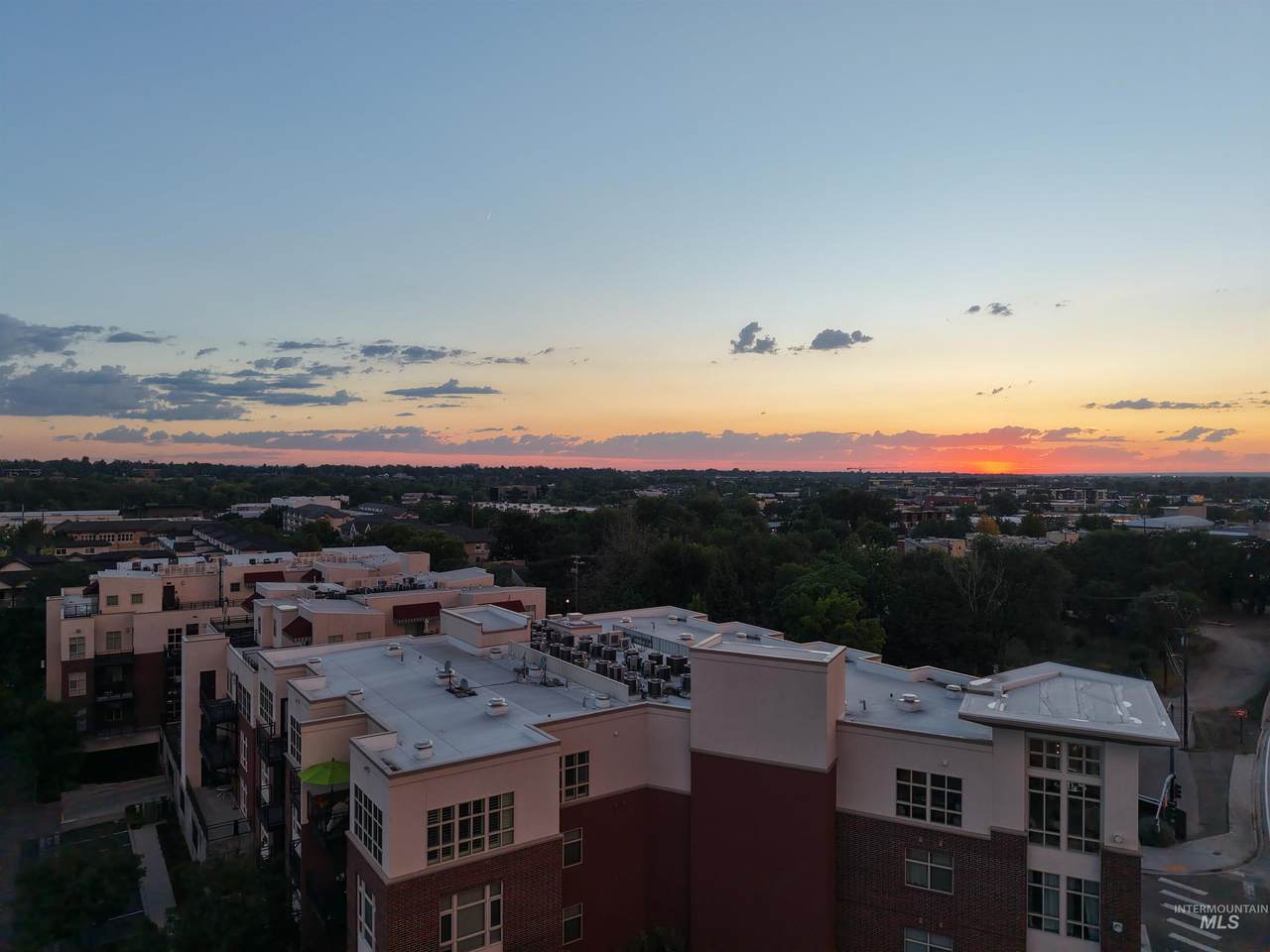 406 13th Street - Photo 1