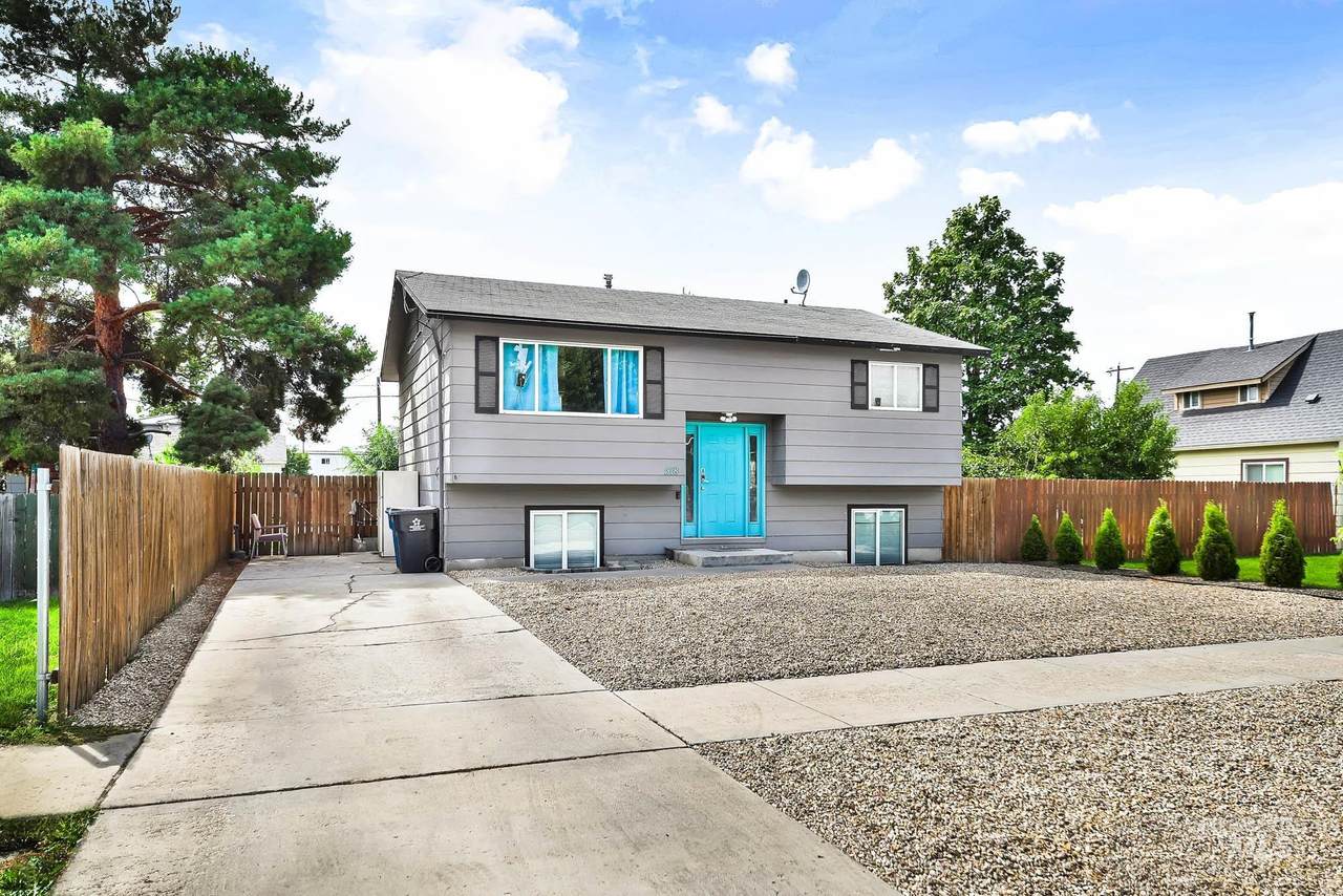 518 Denver - Photo 1