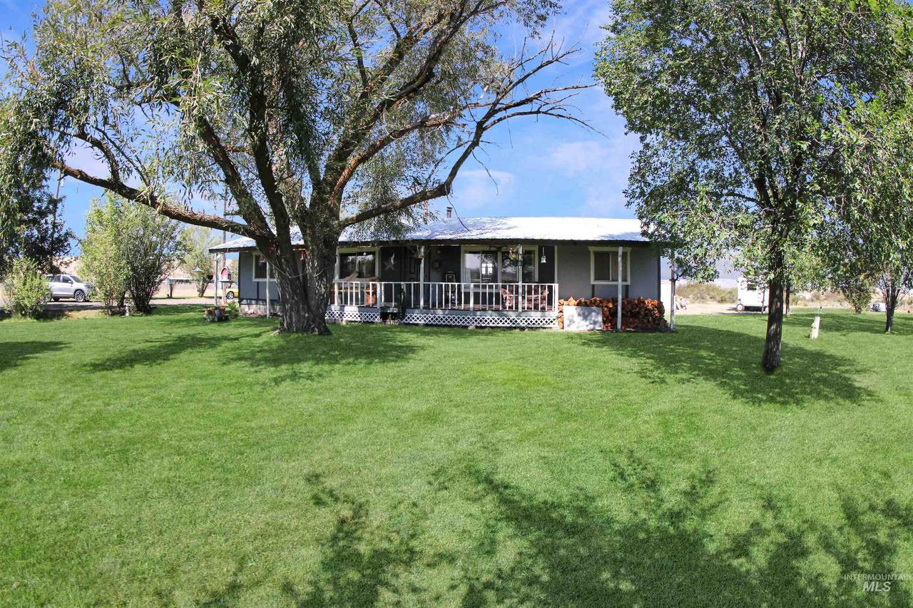 2110 Sage Creek Rd - Photo 1