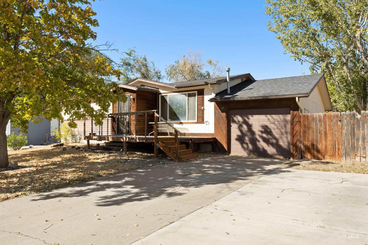 526 E Avenue J - Photo 1