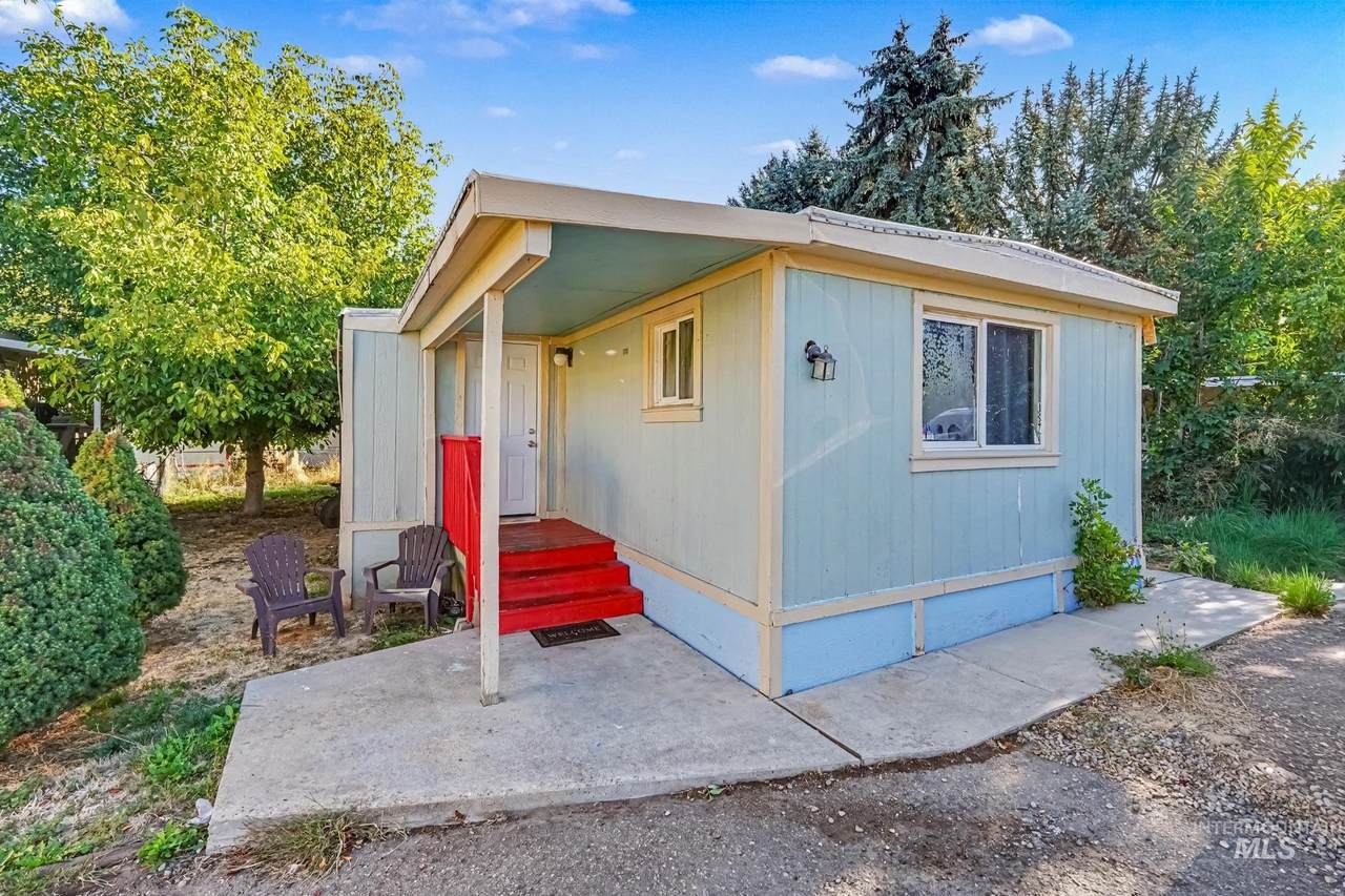 8674 Irving Ln - Photo 1