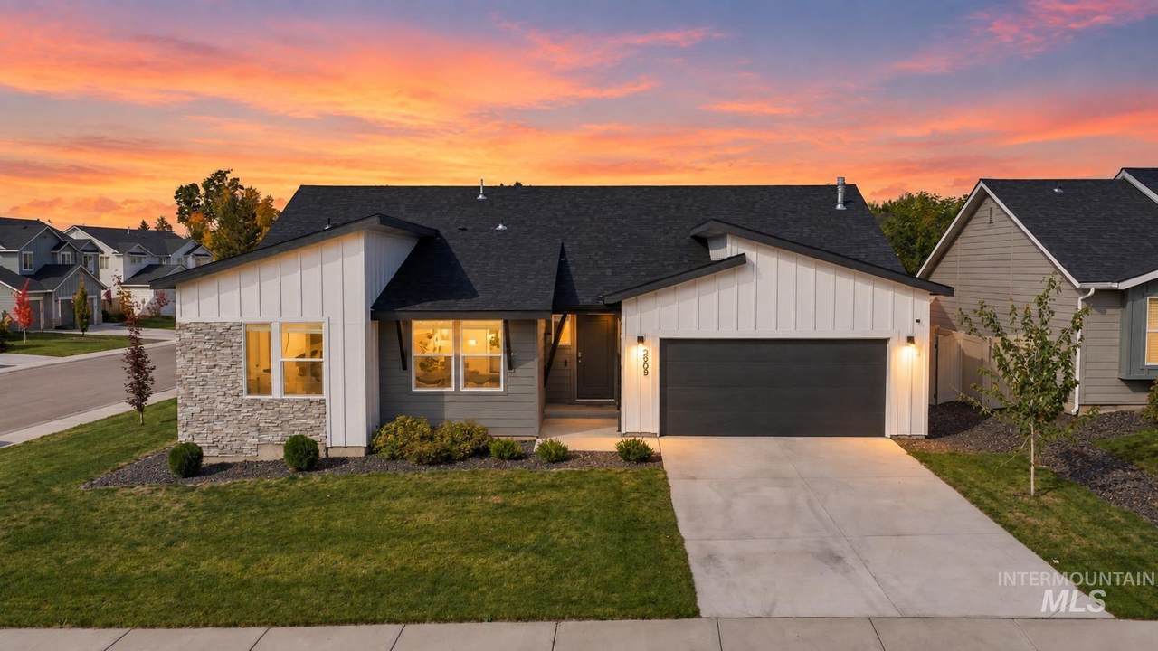 2909 Mountain Lake Ave - Photo 1