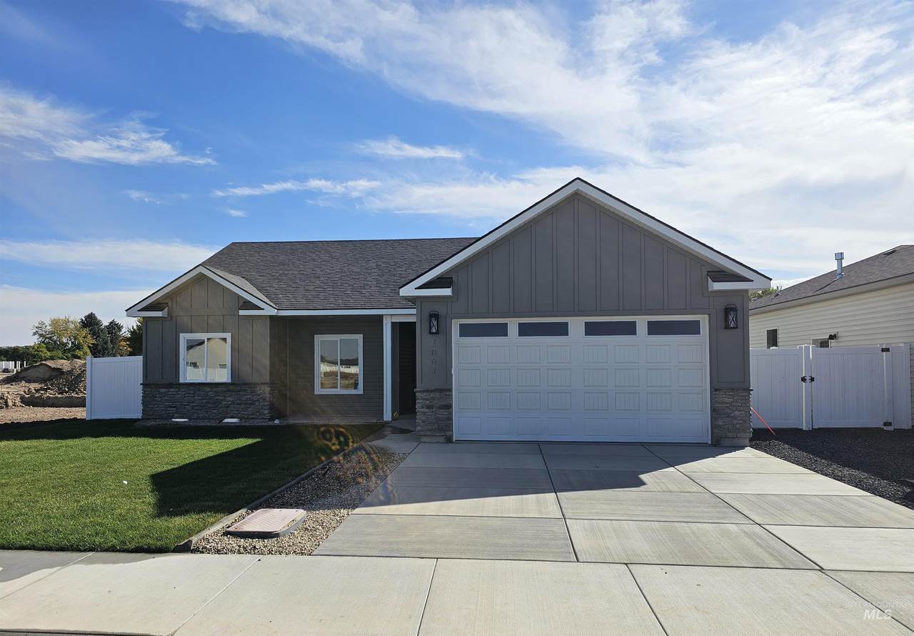 3064 Capricorn Ave - Photo 1