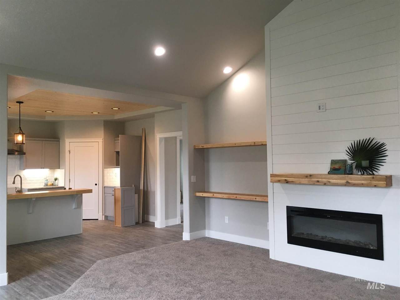1072 Cottage Road - Photo 1