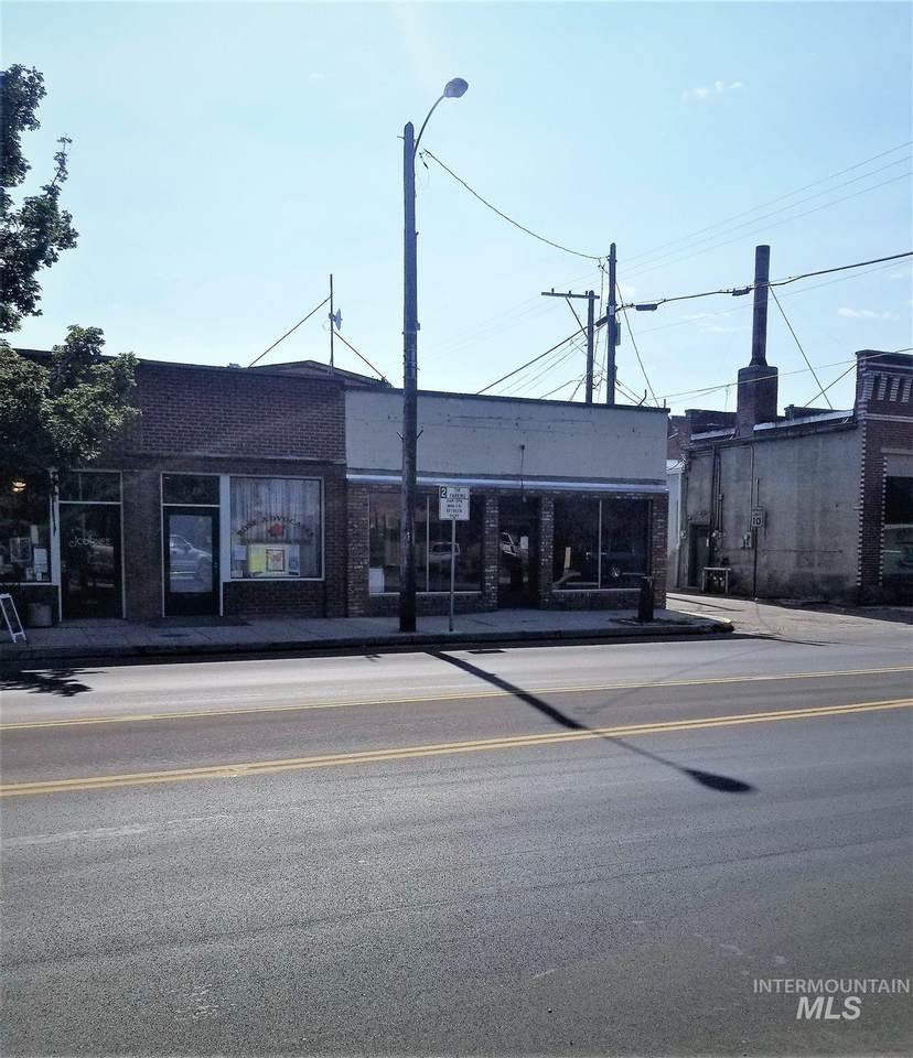 110 Washington Ave - Photo 1
