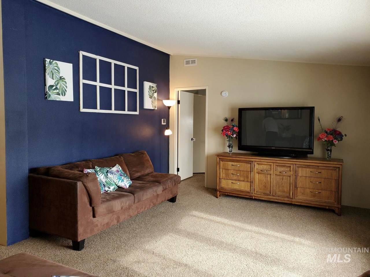 1953 7th Ave - Photo 1