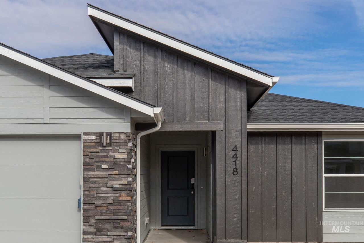 1545 Thistle Dr - Photo 1