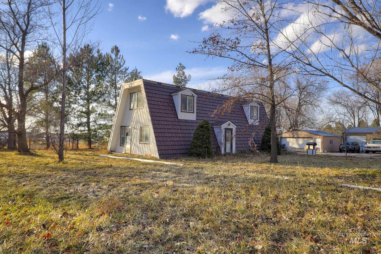 1125 Ten Mile Rd - Photo 1