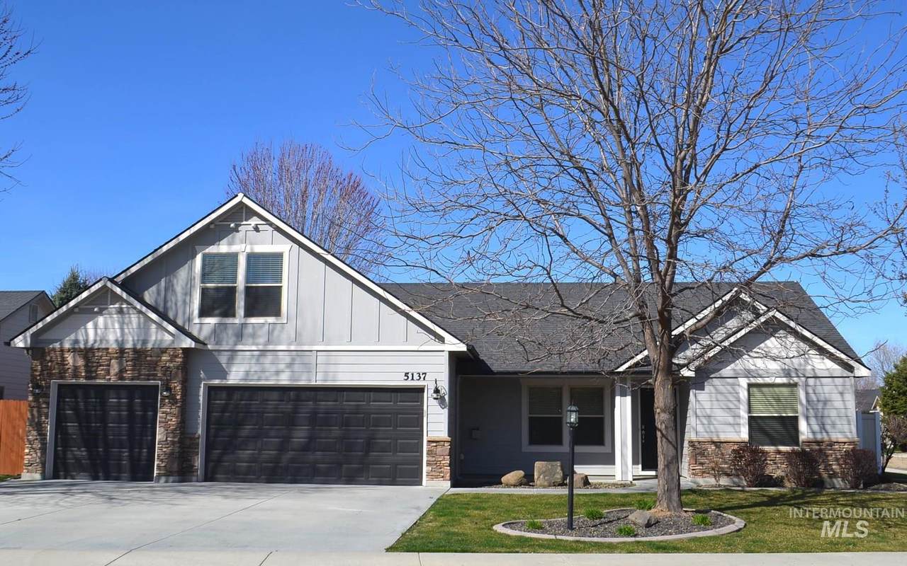 5137 Lolo Pass Way - Photo 1