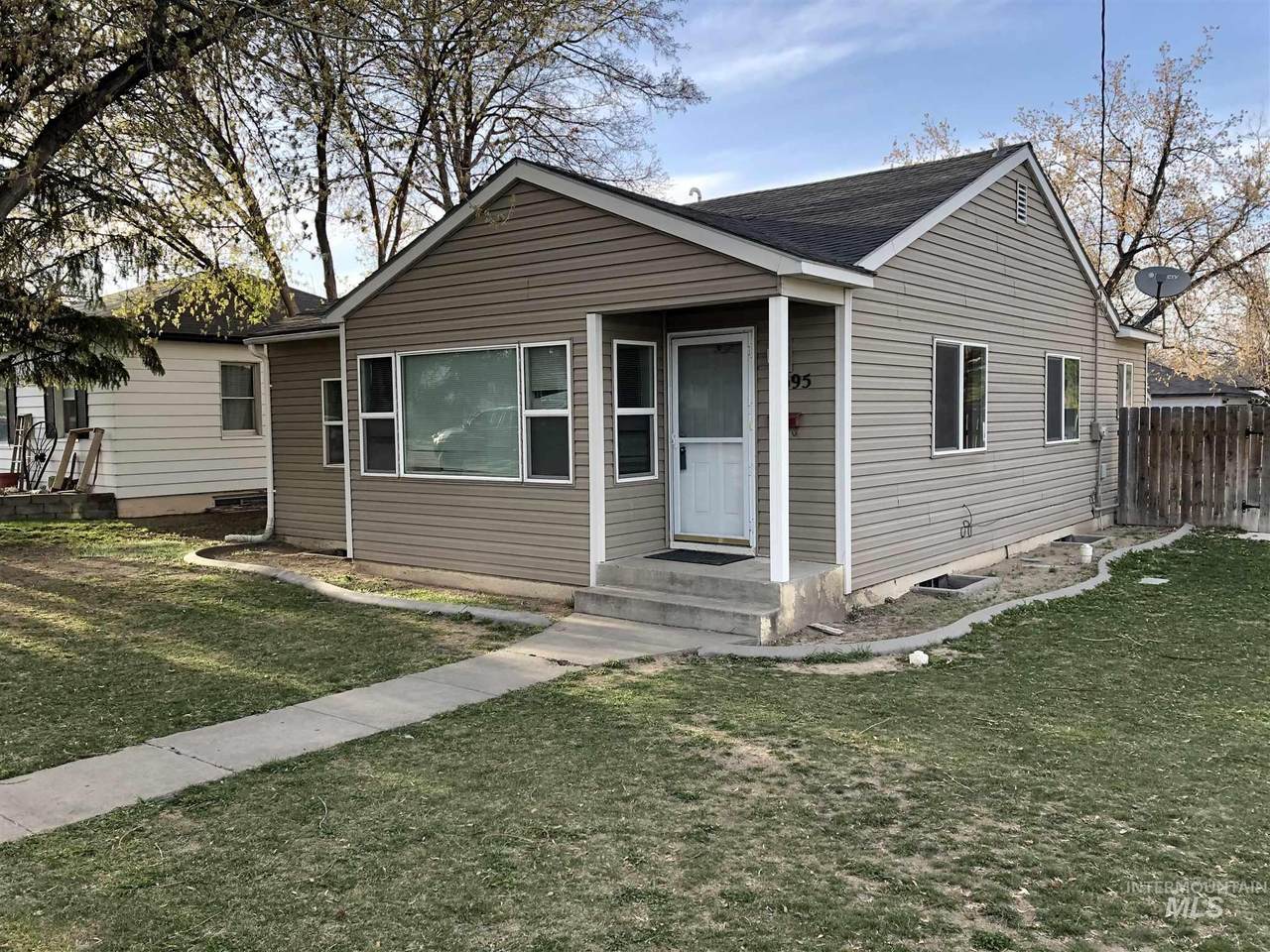 1695 Kimes Ave - Photo 1