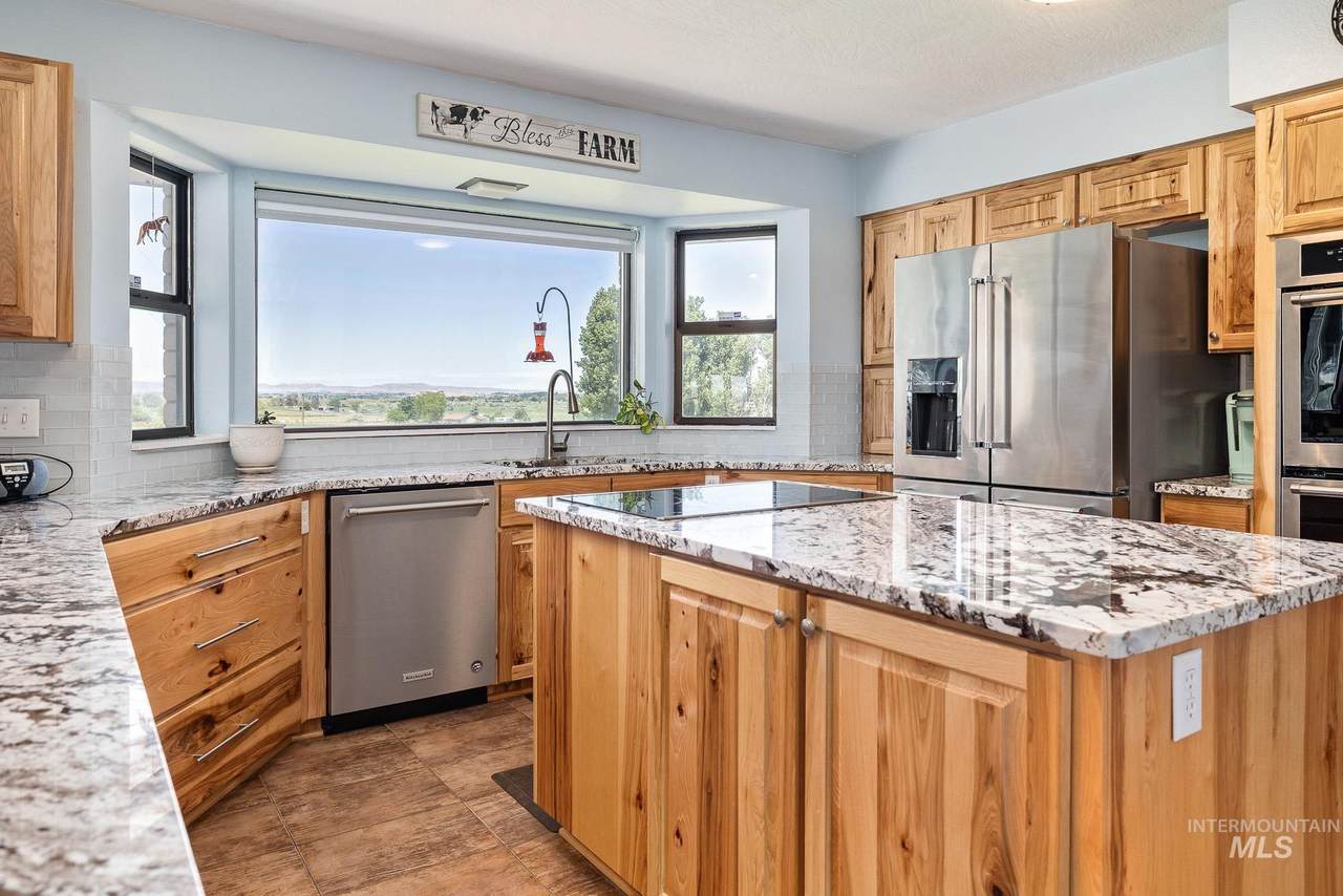 4282 Hogg Rd - Photo 1
