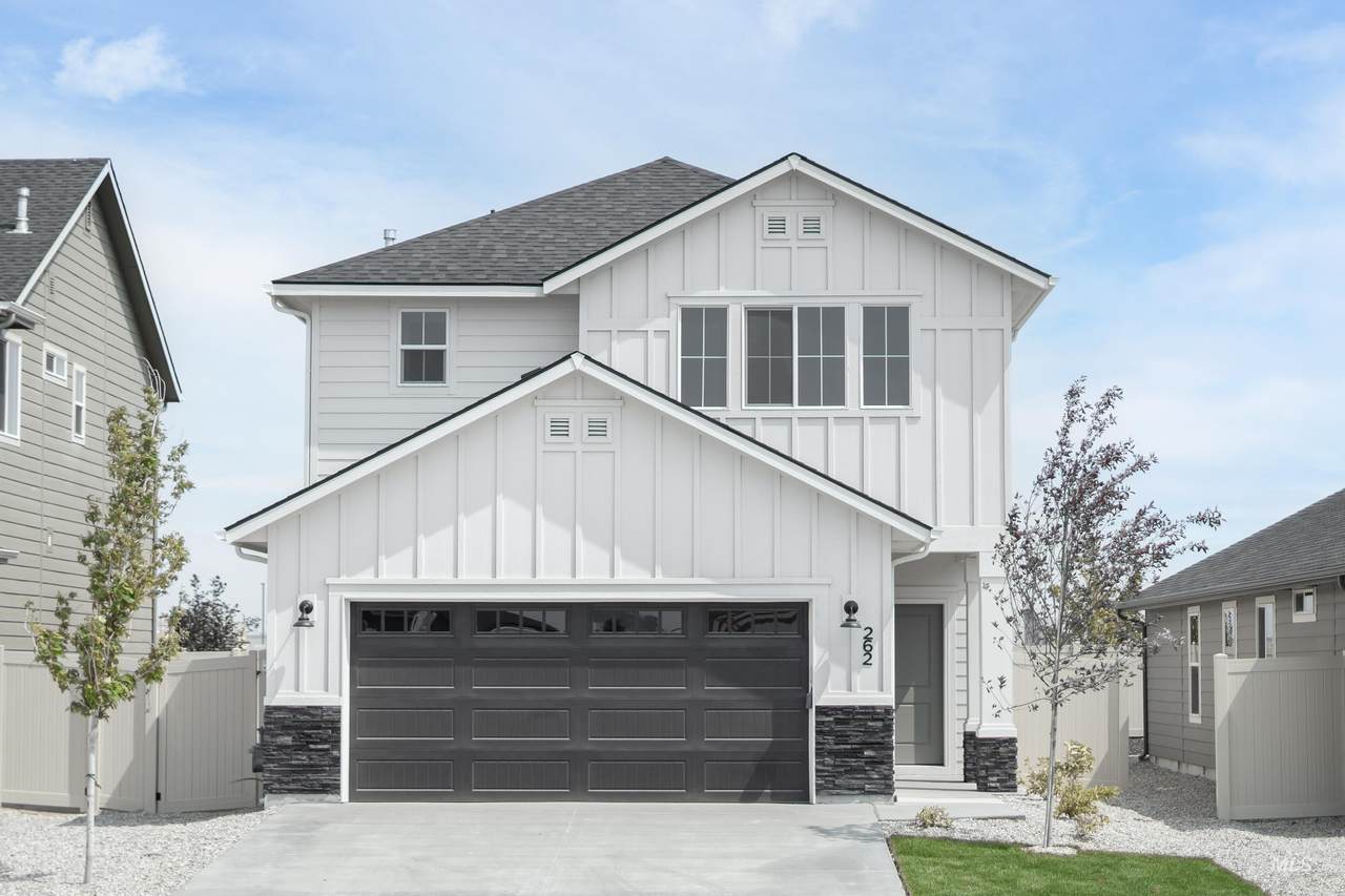 262 Riggs Spring Ave - Photo 1