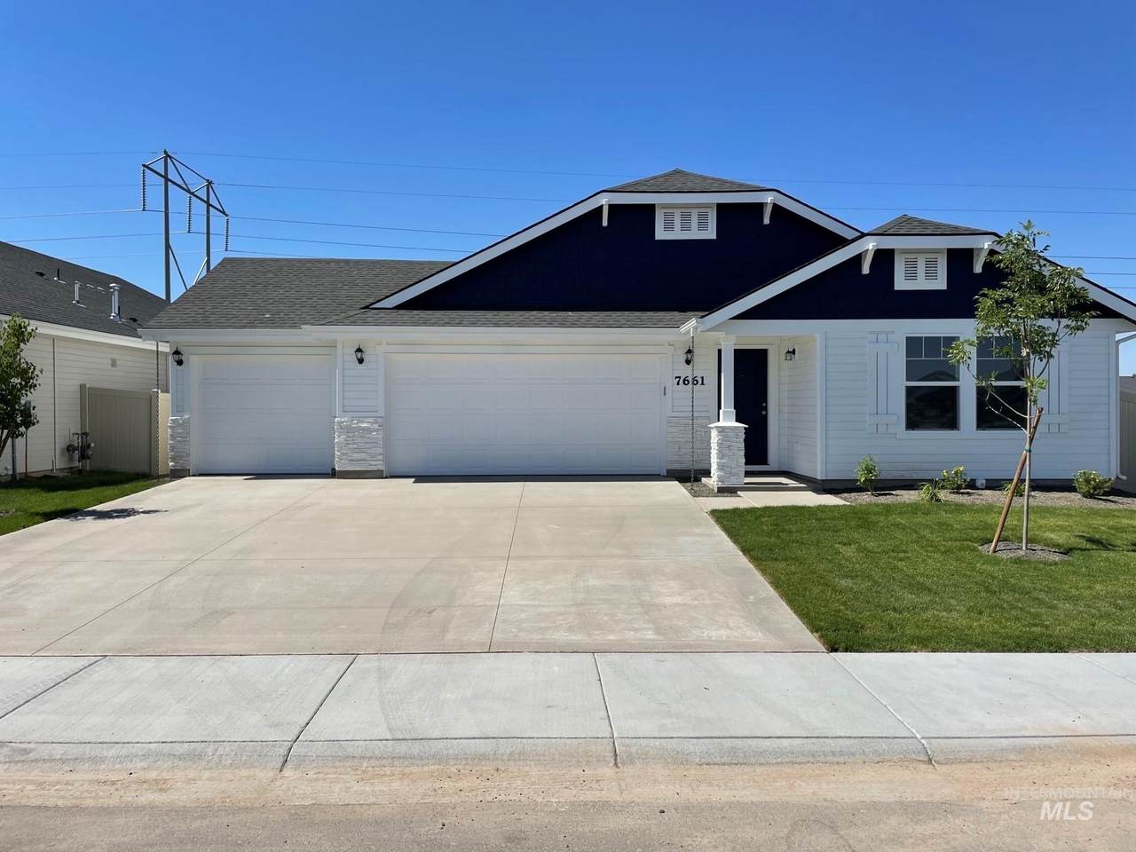 7661 Iroquois St. - Photo 1