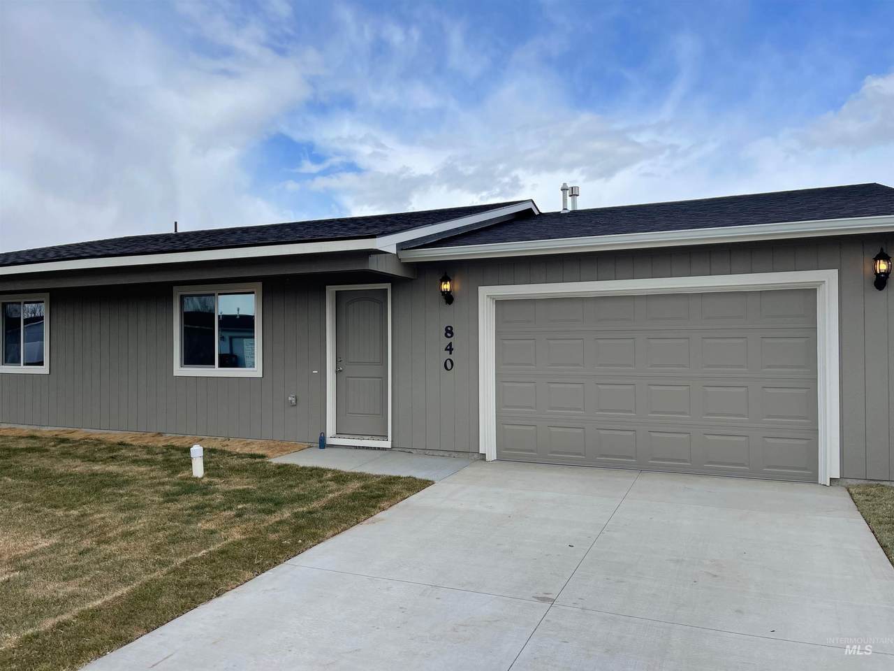 840 Freedom - Photo 1