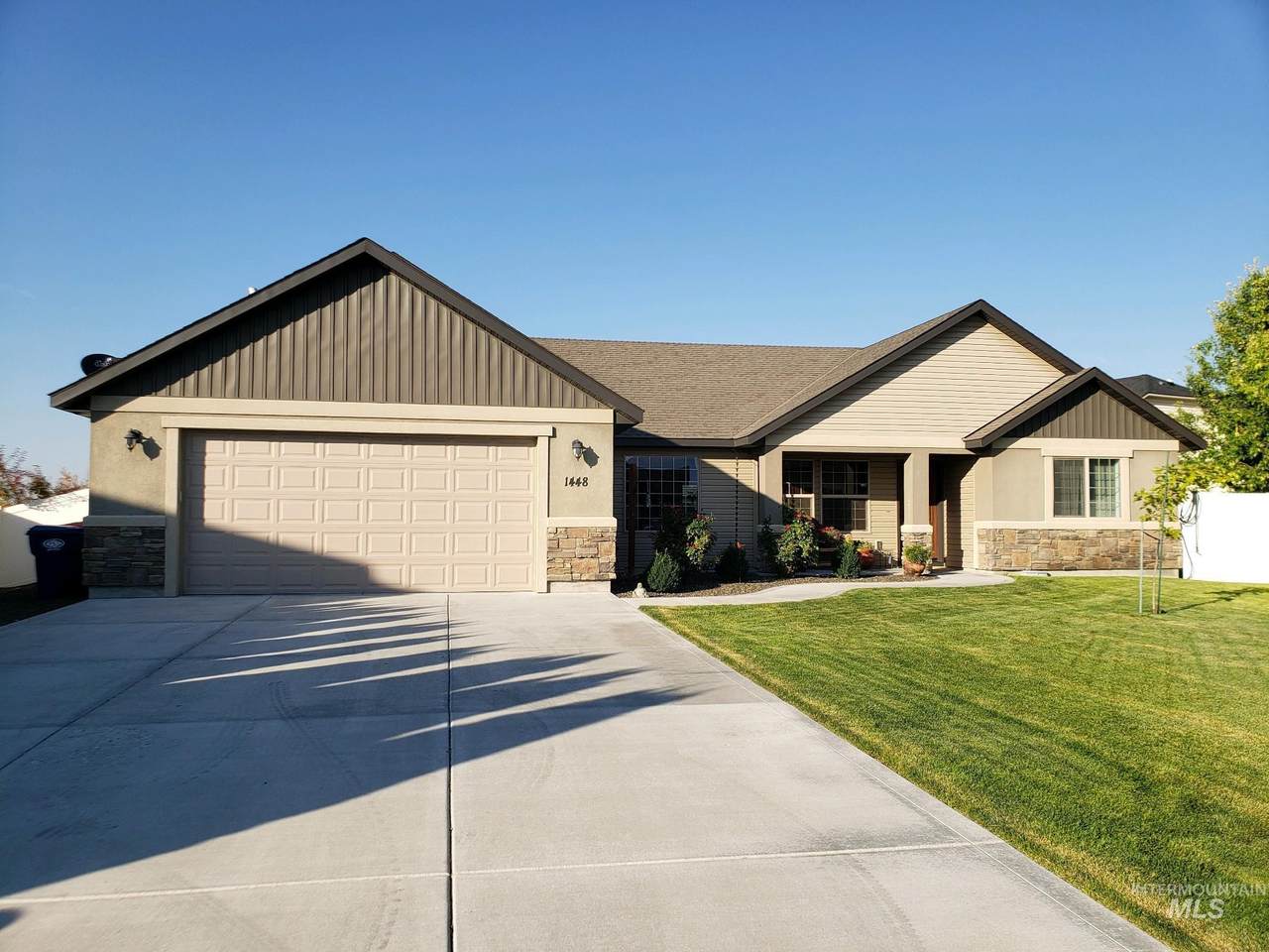 1448 Riverridge Street - Photo 1