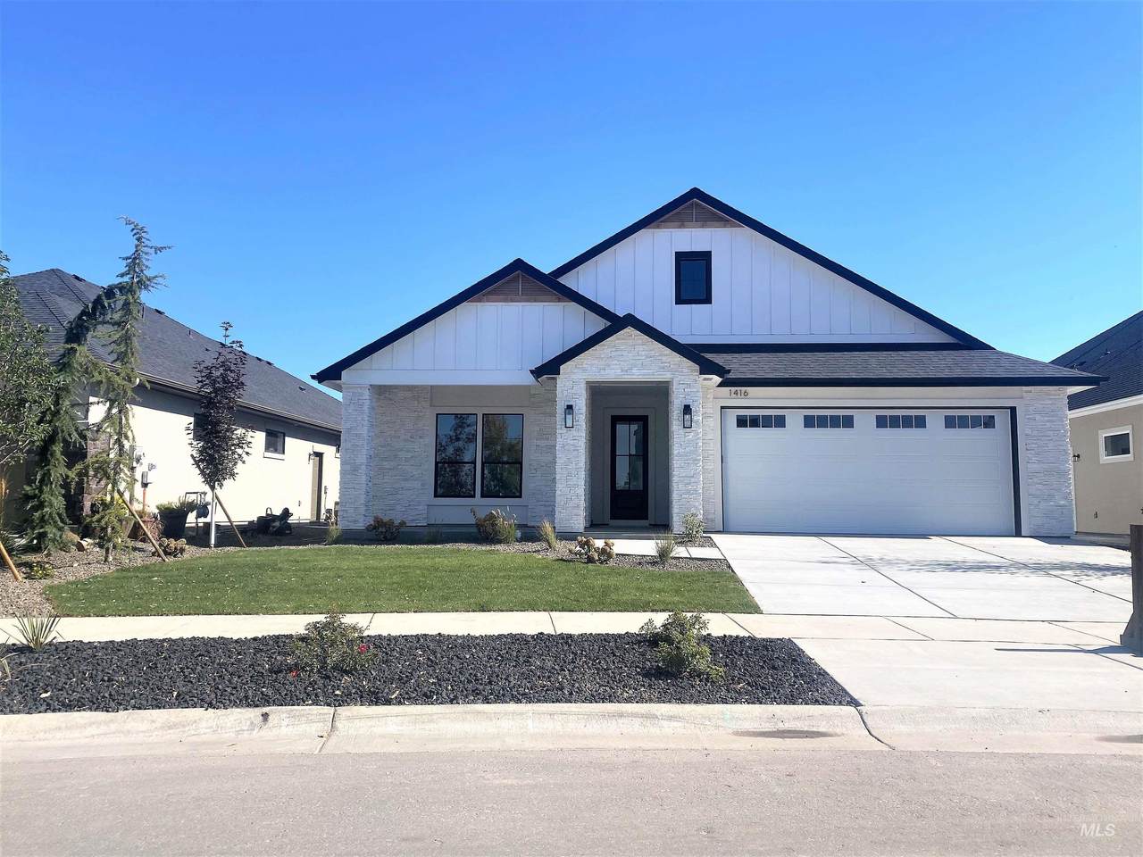 1416 Palaestra Ave - Photo 1