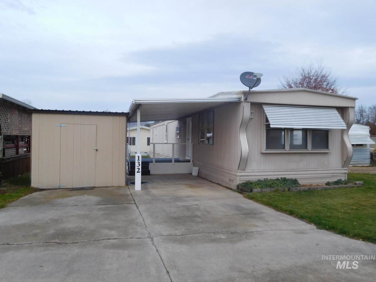 2015 6th Ave - Photo 1