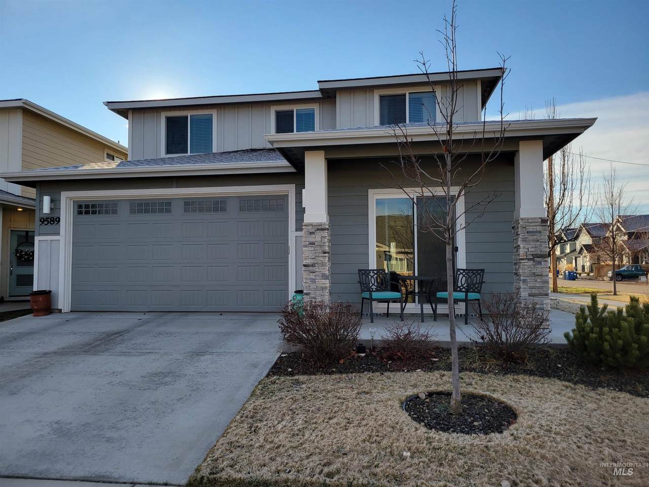 9589 Dewitt Street - Photo 1