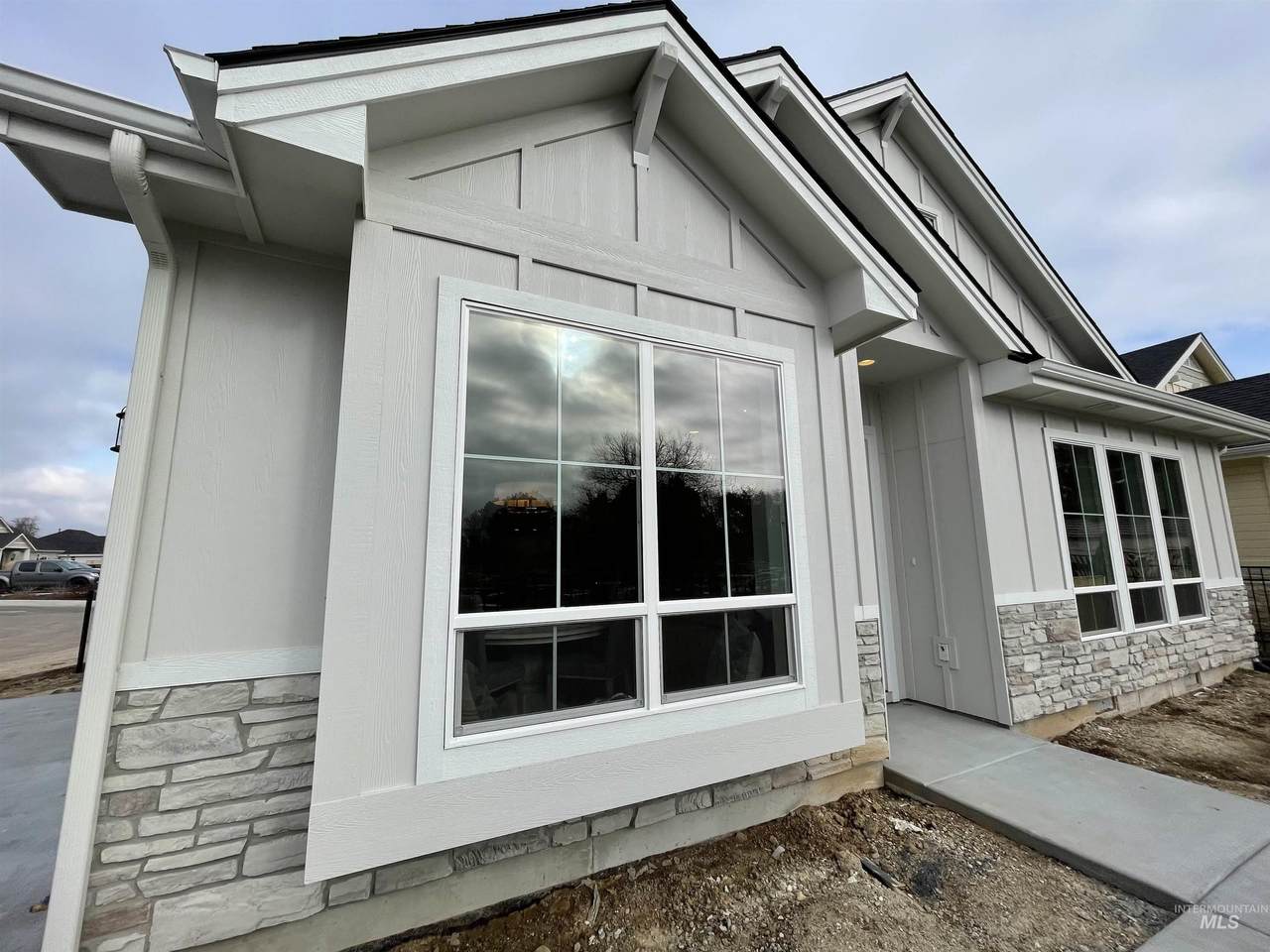 2910 Bullock Pl - Photo 1