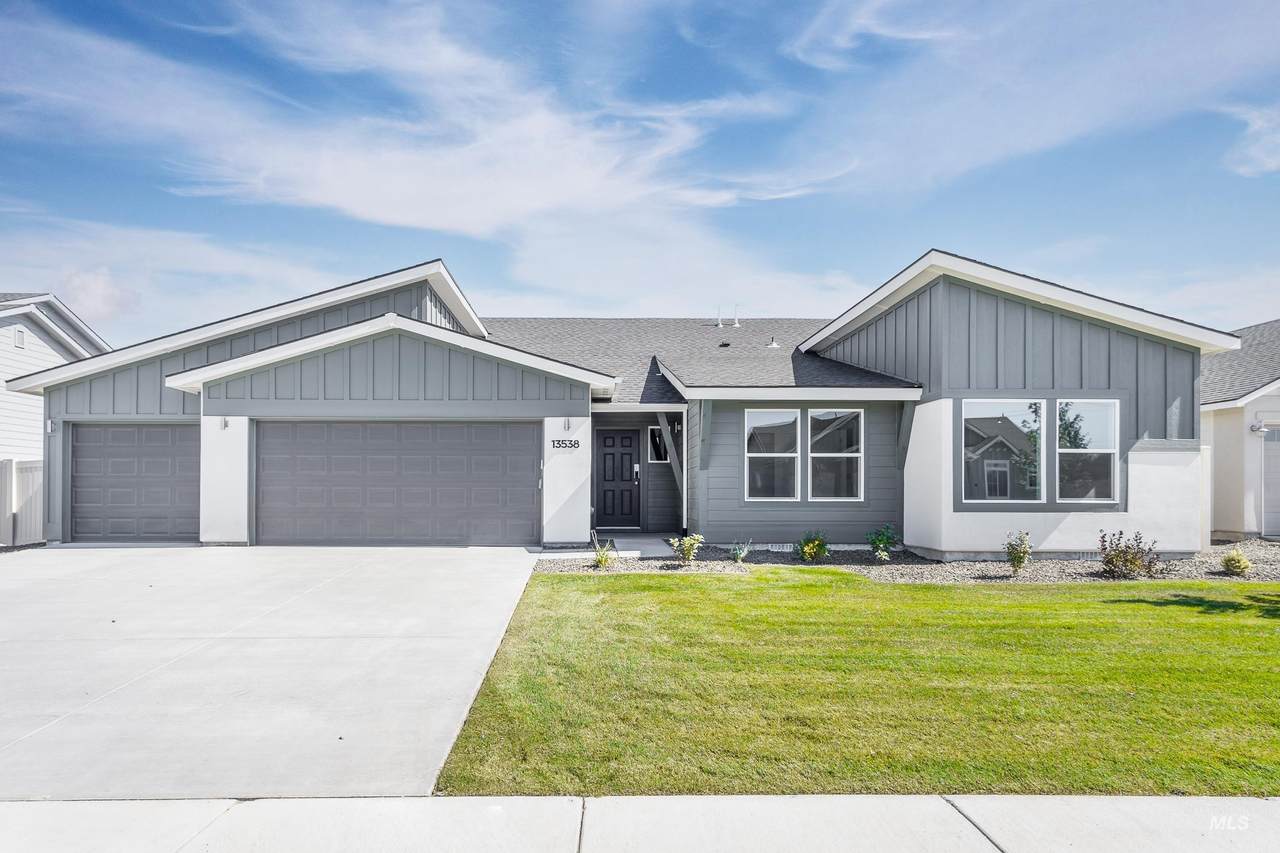 13193 Laramie River Ave - Photo 1