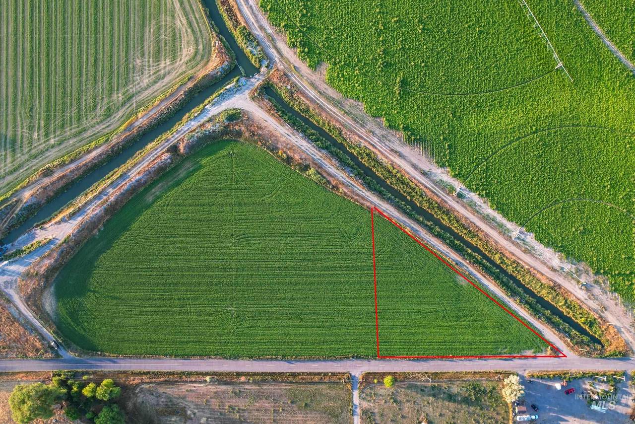928 300 South - Photo 1