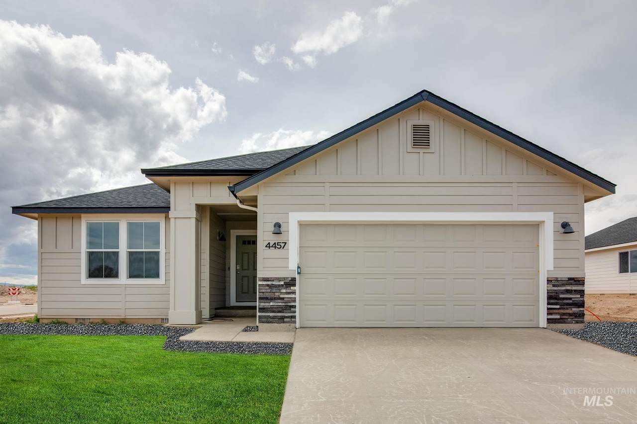 4457 Giants Way - Photo 1