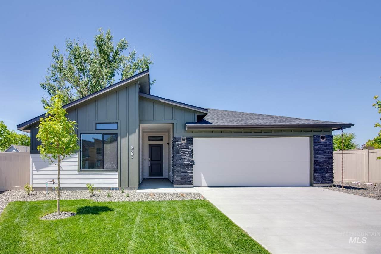 923 Nautilus Ave - Photo 1