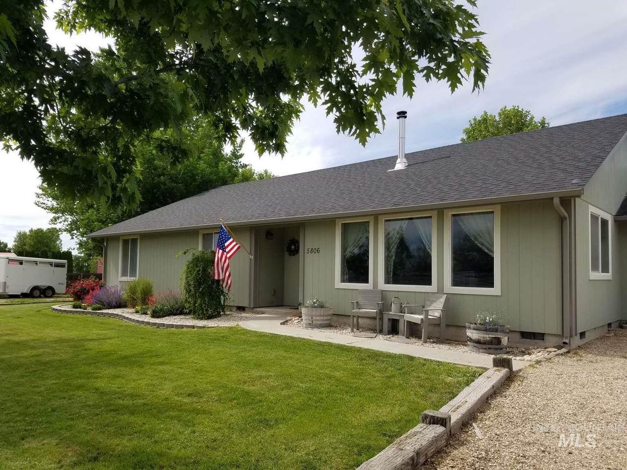 5806 Orchard Ave - Photo 1