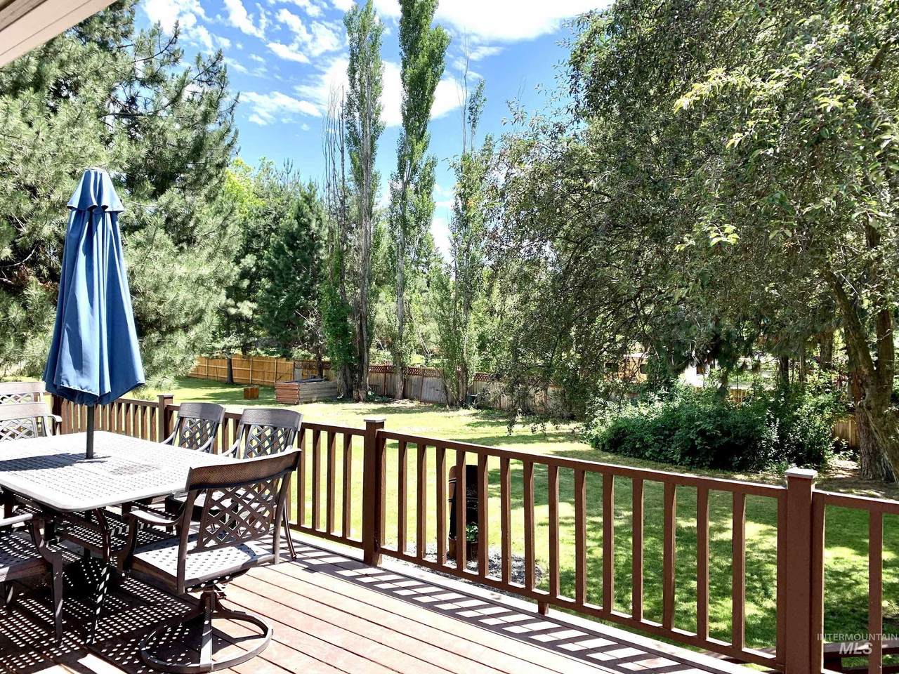 1137 Floating Feather Rd - Photo 1